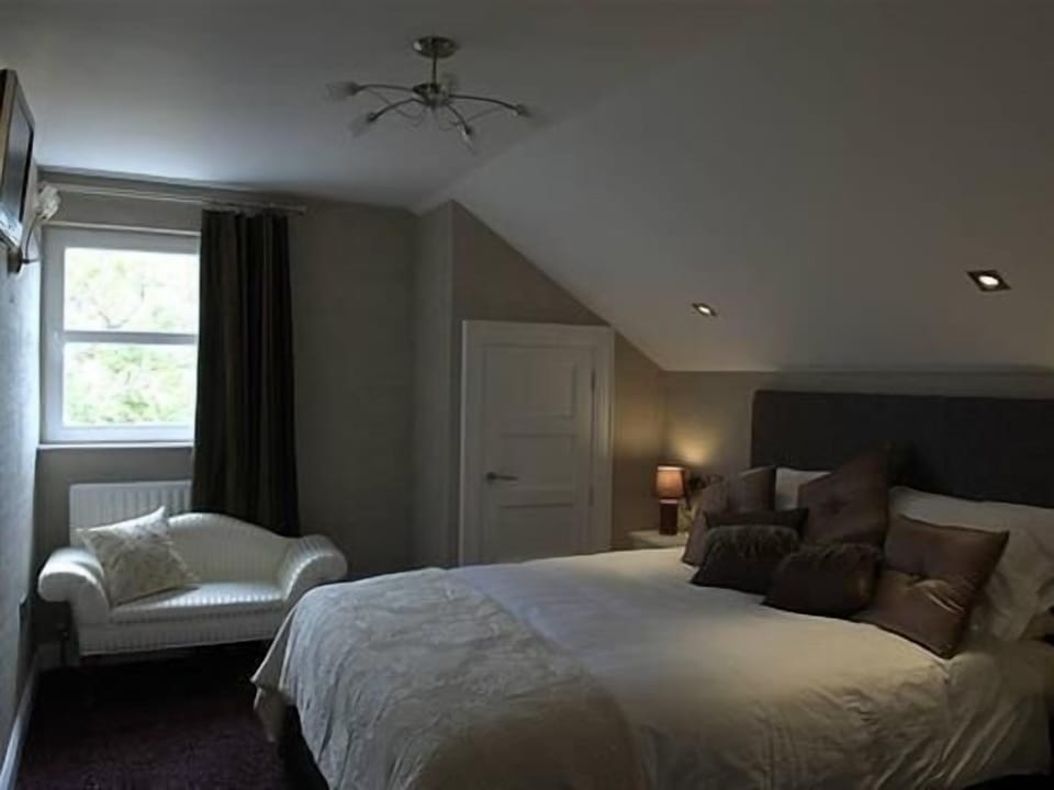 Comfort Double Room | Egyptian cotton sheets, premium bedding, memory foam beds, in-room safe