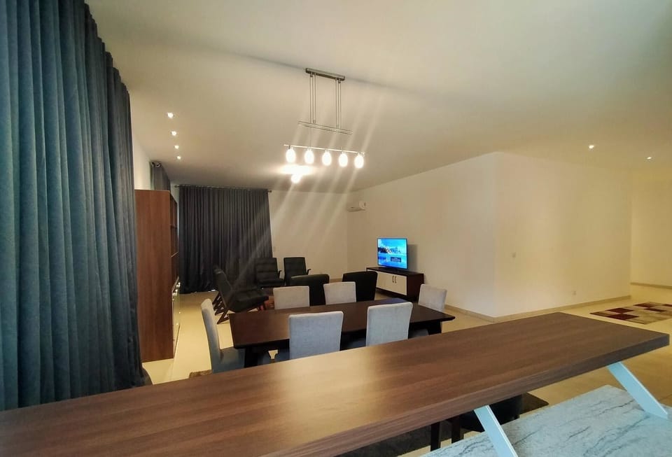 Apartment | Living area | 32-inch flat-screen TV with satellite channels, TV