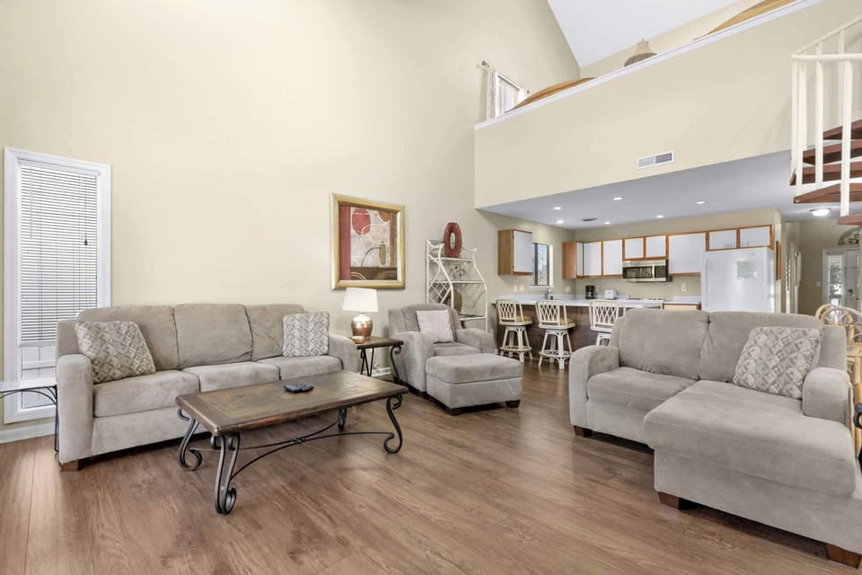 Plus Living Room Seating