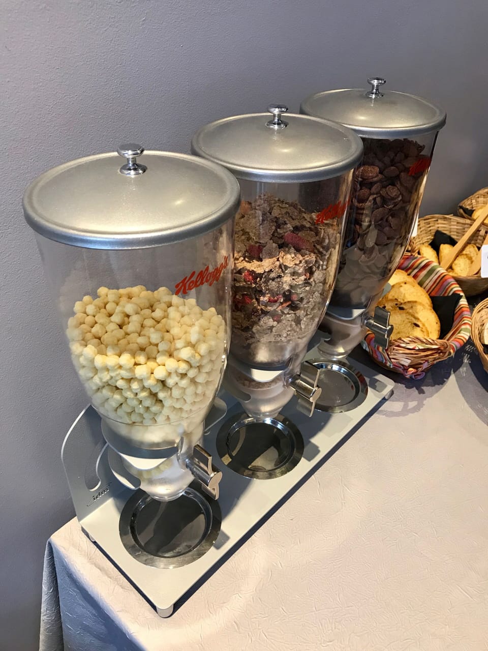 Daily buffet breakfast for a fee