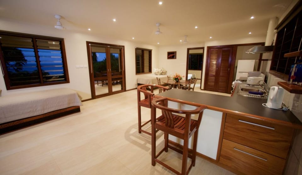 2 Bedrooms Family, Ocean View | 1 bedroom, iron/ironing board, WiFi, bed sheets