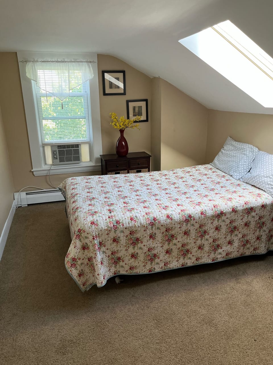 3 rd  bedroom with full size bed