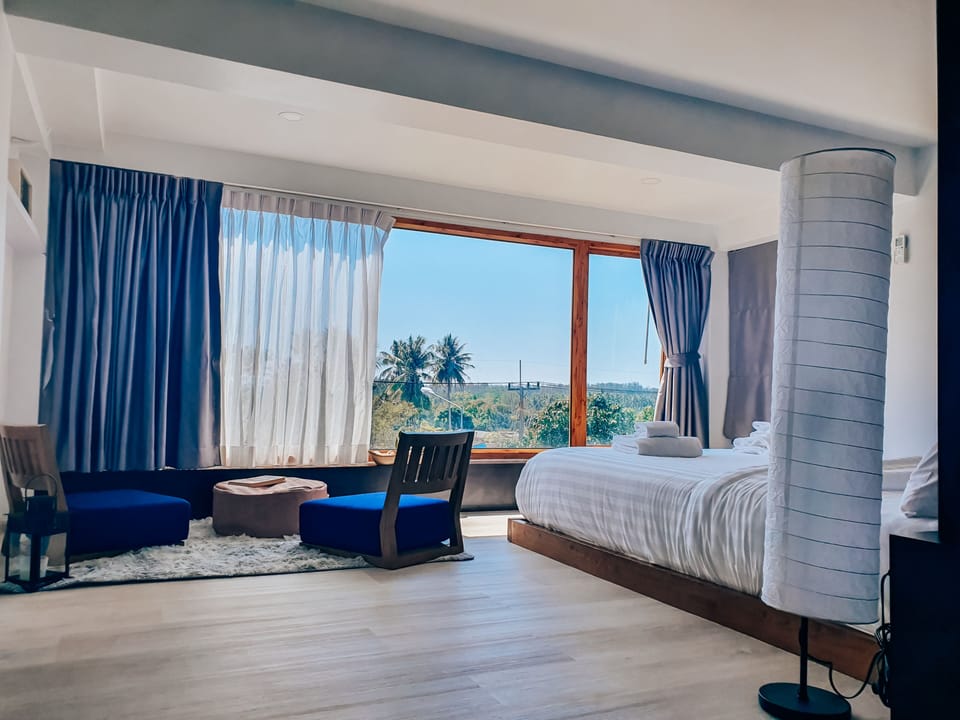 Family Room (Free Drop Off to Airport) | Premium bedding, free minibar, blackout drapes, soundproofing