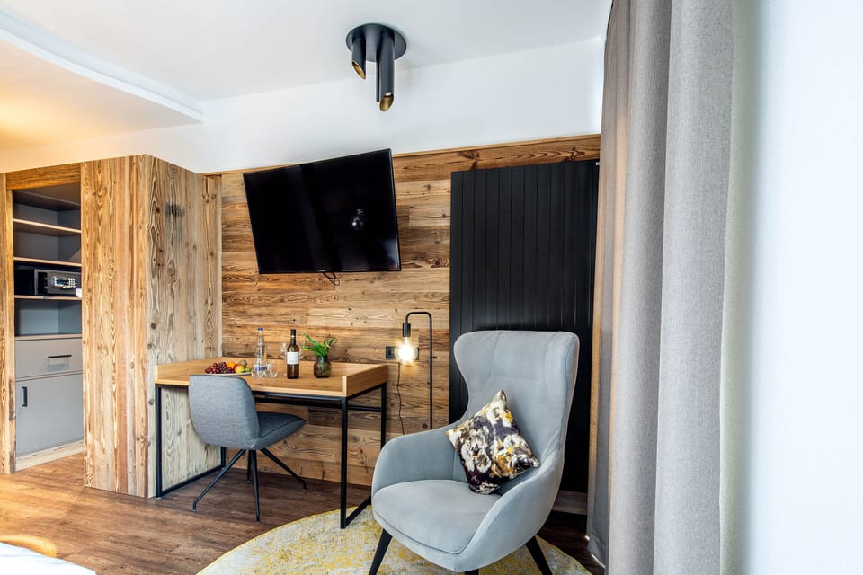 Junior Studio Suite | Living area