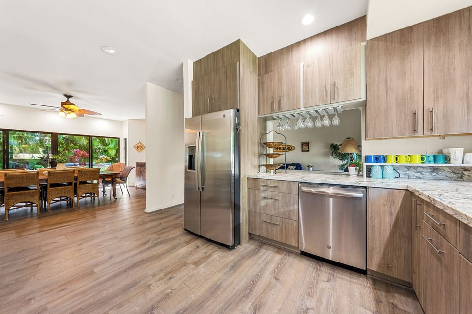 Kitchen to dining