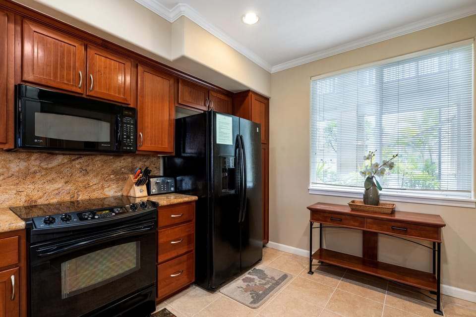 House, Multiple Beds, Golf View (Waikoloa Beach Villas M2) | Private kitchen