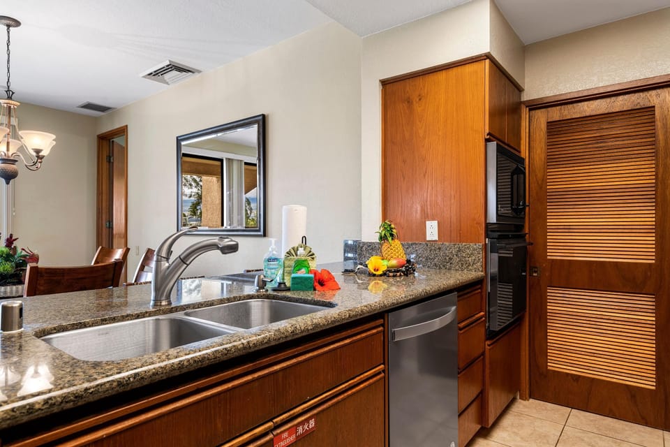 Condo, 1 King Bed with Sofa bed (Shores at Waikoloa 234 at Bo Tree Tow) | Private kitchen