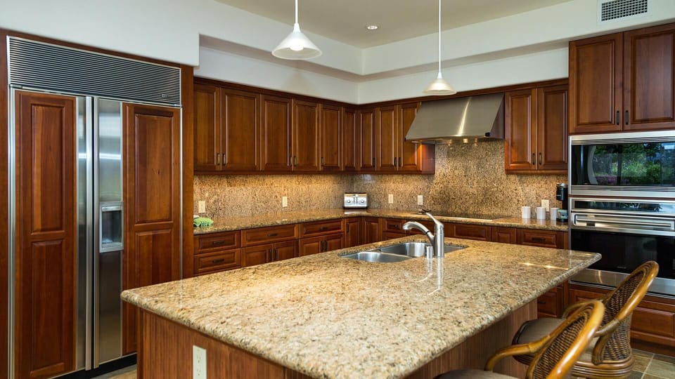 House, Multiple Beds, Mountain View (Villages At Mauna Lani 621) | Private kitchen | Fridge