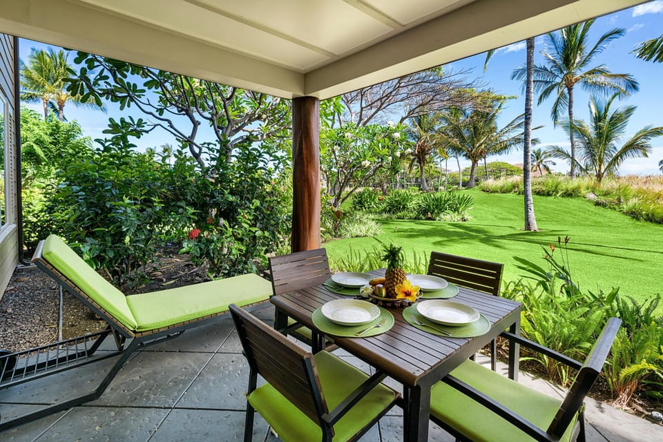 Condo, 1 King Bed, Golf View (Waikoloa Beach Villas G2) | Outdoor dining