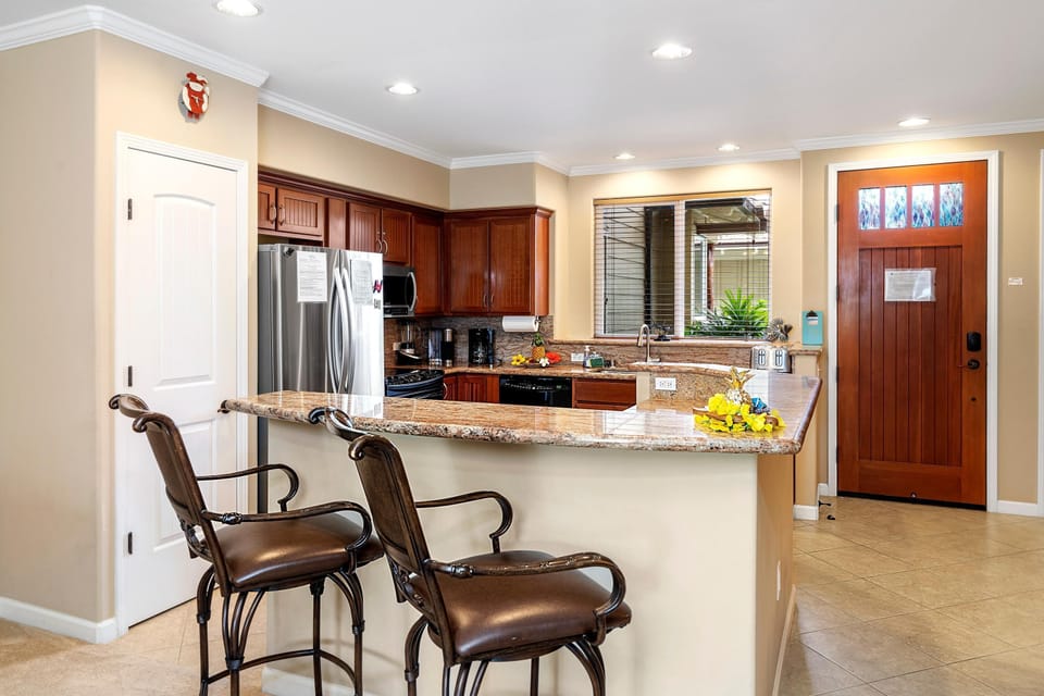 Villa, Multiple Beds, Pool View (Waikoloa Beach Villas C3) | Private kitchen