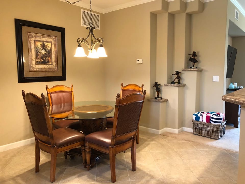 Villa, Multiple Beds, Pool View (Waikoloa Beach Villas C3) | Dining