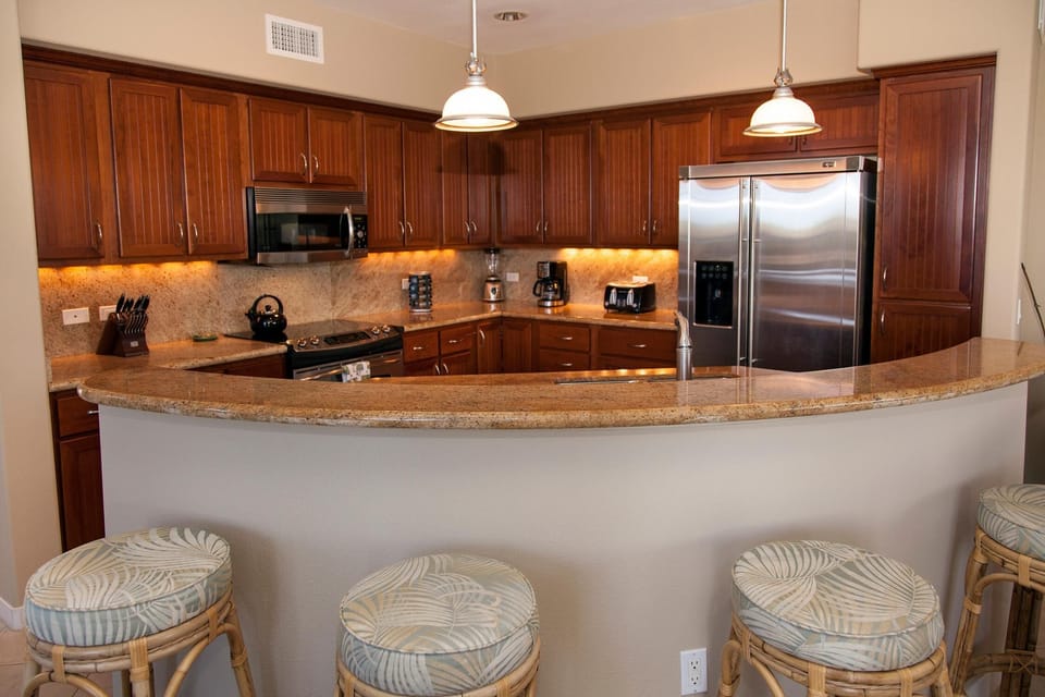 Condo, Multiple Beds, Golf View (Golf Villas at Mauna Lani - Unit K5) | Private kitchen