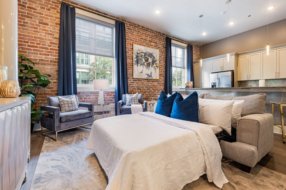 Open-concept living and kitchen with ample seating for you and your guests. Features a 55” Samsung Smart 4K TV for streaming and DIRECTV Entertainment. The sofa converts to a full-size sleeper! Enjoy plenty of natural light.