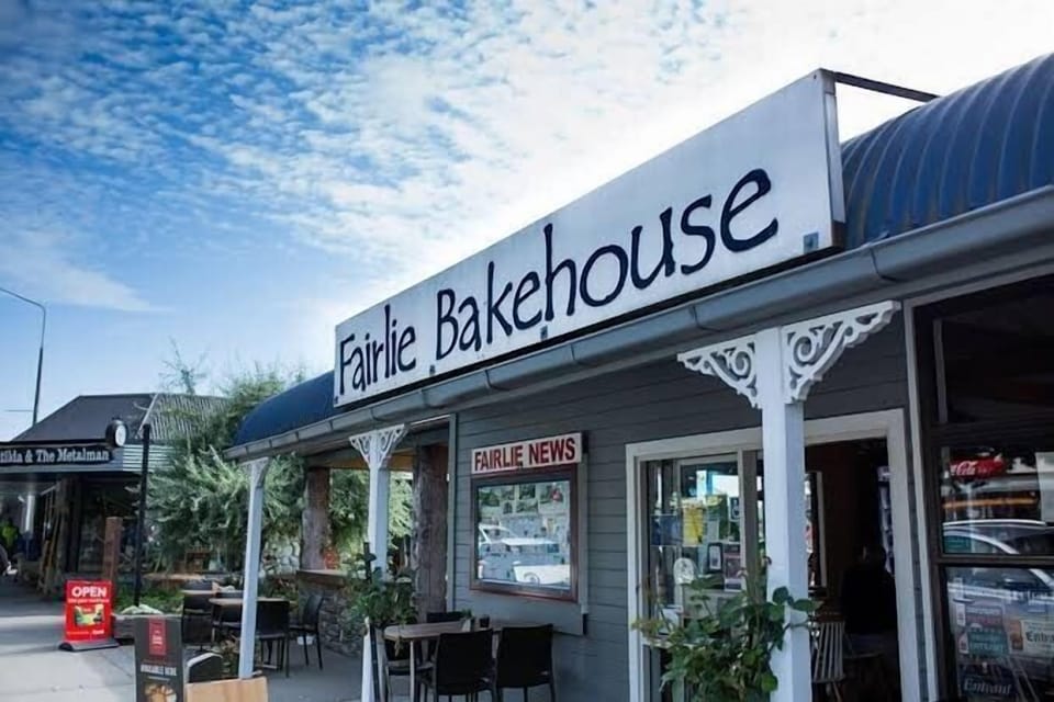 2 minutes from Fairlie Bakehouse