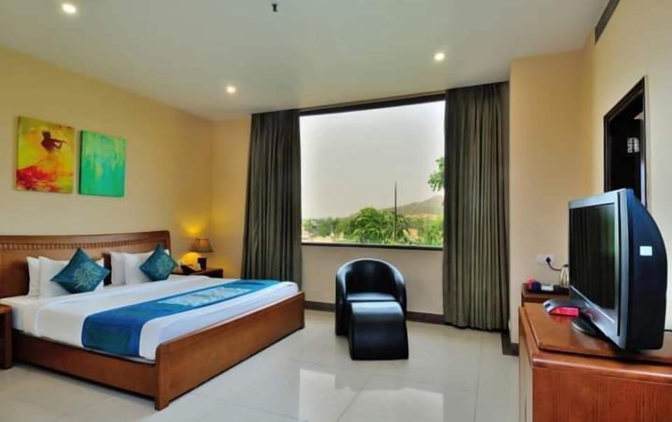 Egyptian cotton sheets, premium bedding, down comforters