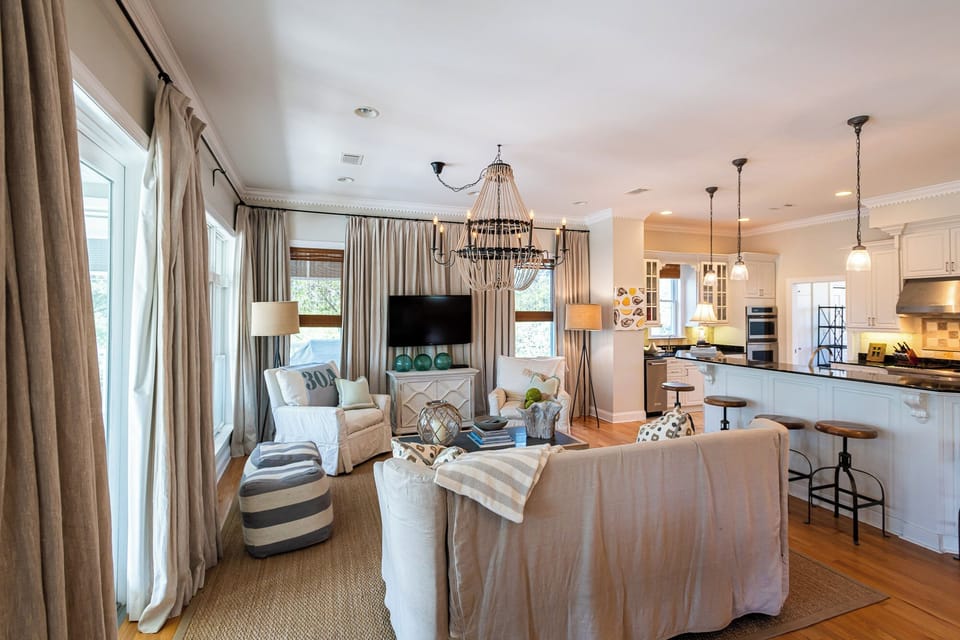 Main Level Living (4)