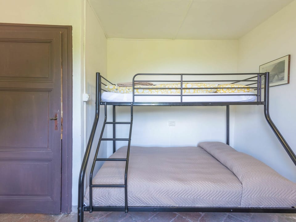 Door, Wood, Shade, Bed Frame, Floor, Line, Rectangle, Building, Bunk Bed