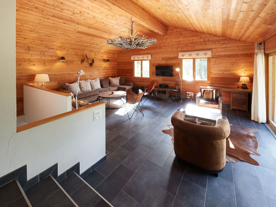 Property, Building, Wood, Lighting, Chair, Interior Design, Architecture, Floor, Flooring, Window