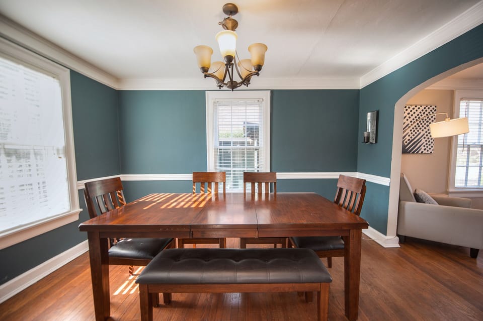 Another view of dining room 1