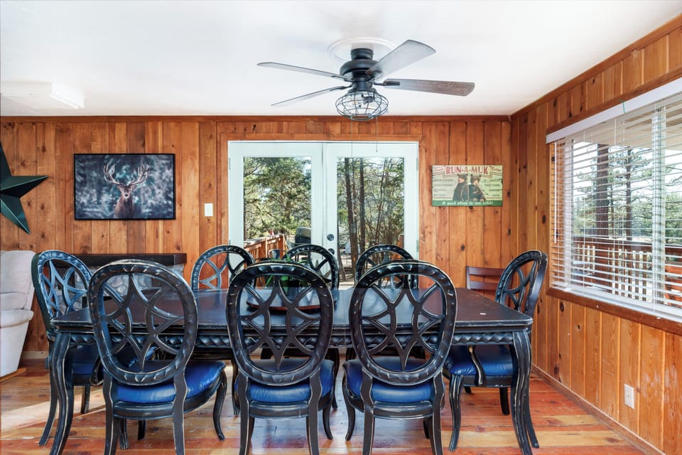 Main Cabin Dining Area