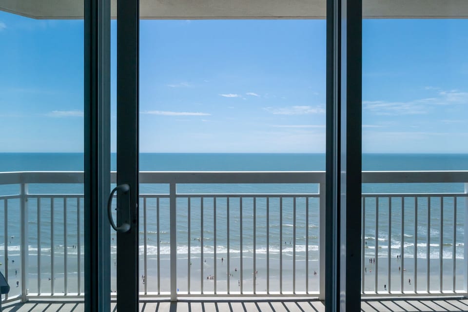 View from 14th floor of Crescent Shores!
Watch the birds and dolphins!
