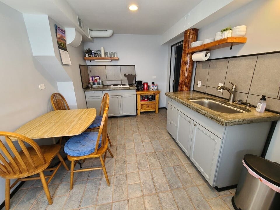 Kitchenette