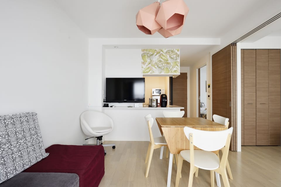 Apartment | Living area | TV