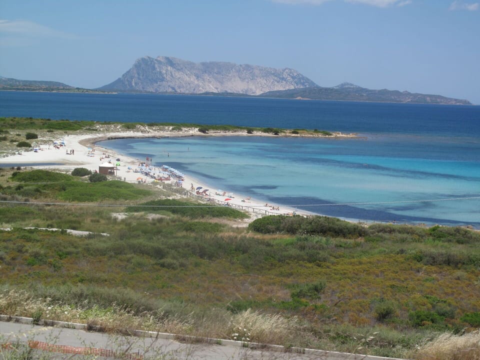 Water, Sky, Water Resources, Cloud, Ecoregion, Mountain, Plant, Coastal And Oceanic Landforms, Natural Landscape, Terrain