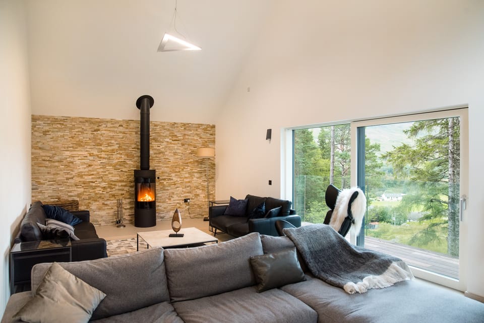 Chalet | Living room | 30-inch TV with satellite channels, fireplace