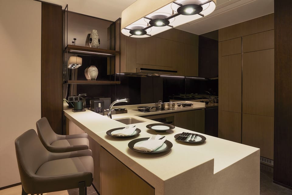 Fridge, oven, stovetop, toaster oven