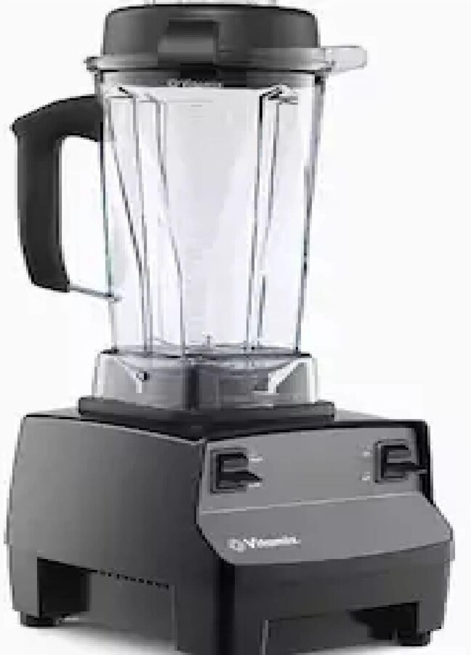Smoothie magic: VITAMIX enhances your vacation with nutritious blends.