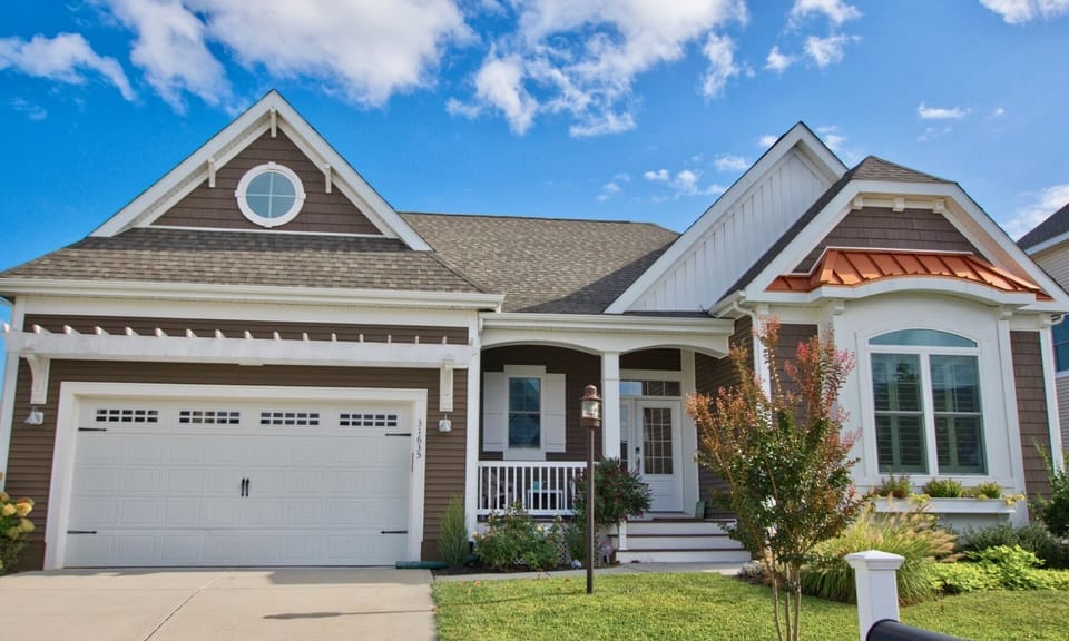 COASTAL CLUB w Resort-Style Amenities Luxury House w 5BR, 3 BA Sleeps 10 Community of the Year