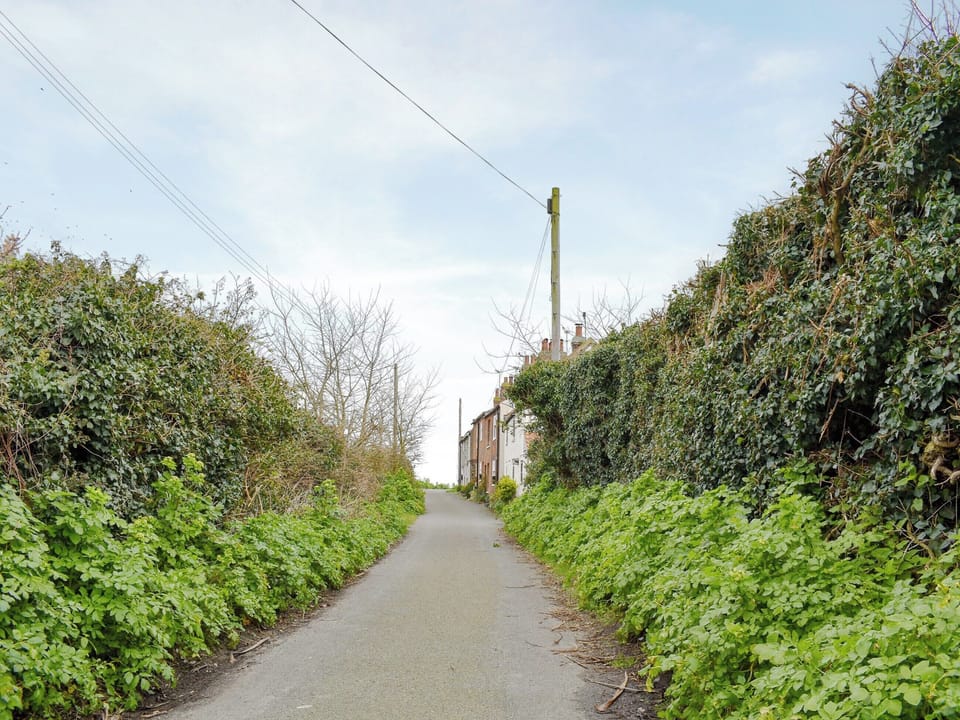 Surrounding area | Sapphire Cottage, Lowestoft