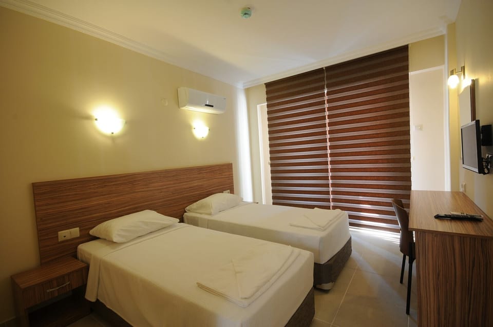 Standard Room | Iron/ironing board, free WiFi, bed sheets