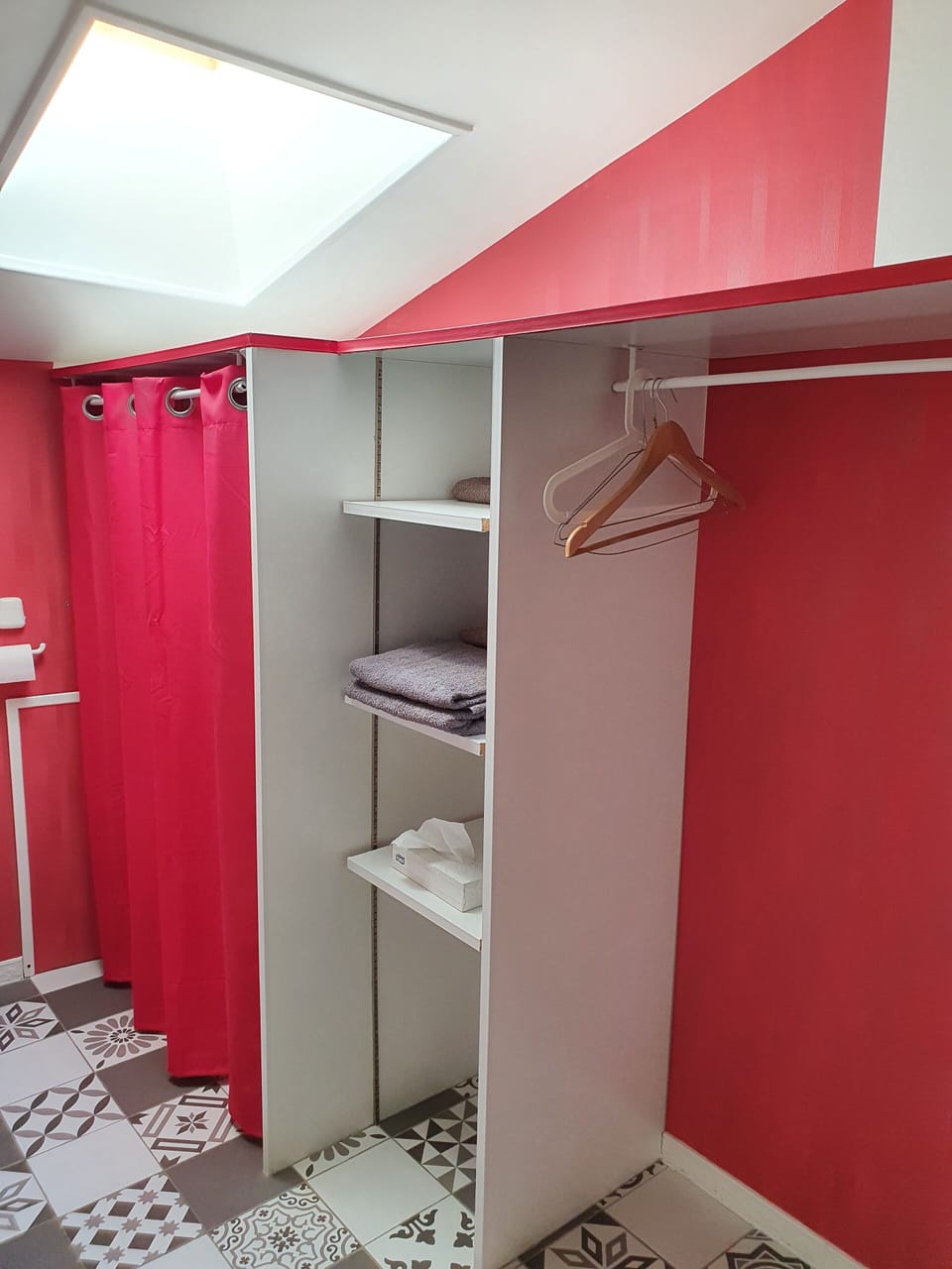 Quadruple Room (Rose) | Bathroom | Shower, hair dryer, towels, soap