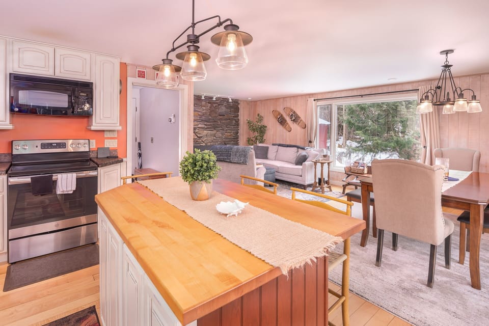 Chalet, 3 Bedrooms | Private kitchen | Fridge, microwave, oven, dishwasher