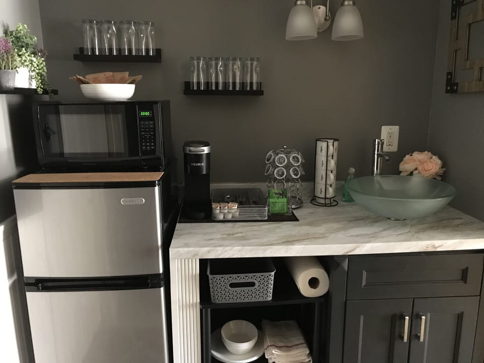 Fridge, microwave, mini-Keurig and plenty of coffee, tea, and oatmeal
