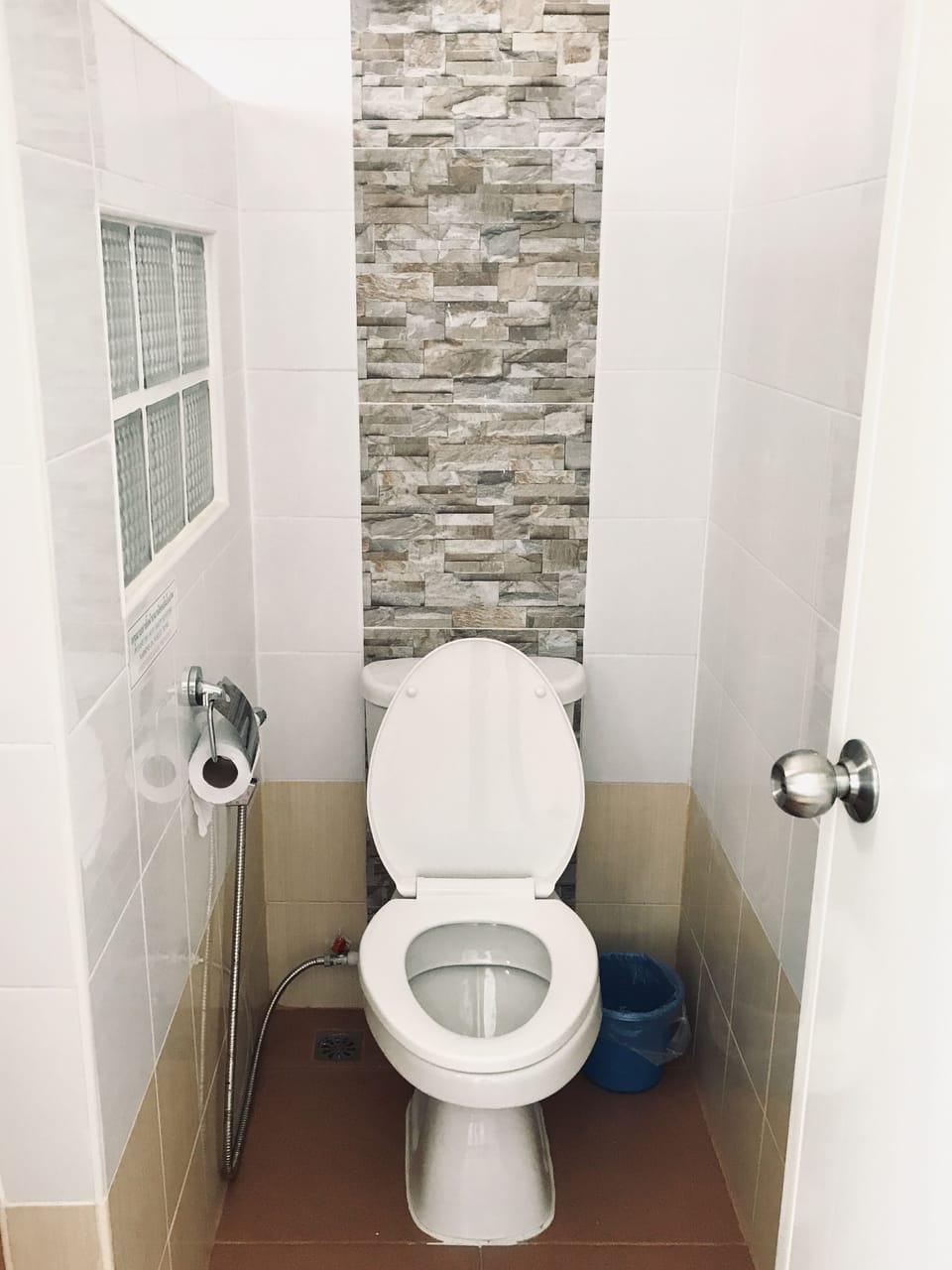 Shower, free toiletries, towels, soap