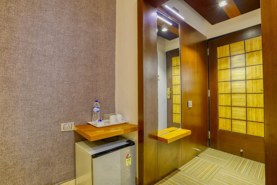 Family Quadruple Room, 1 Double or 2 Twin Beds | Soundproofing, WiFi (free)