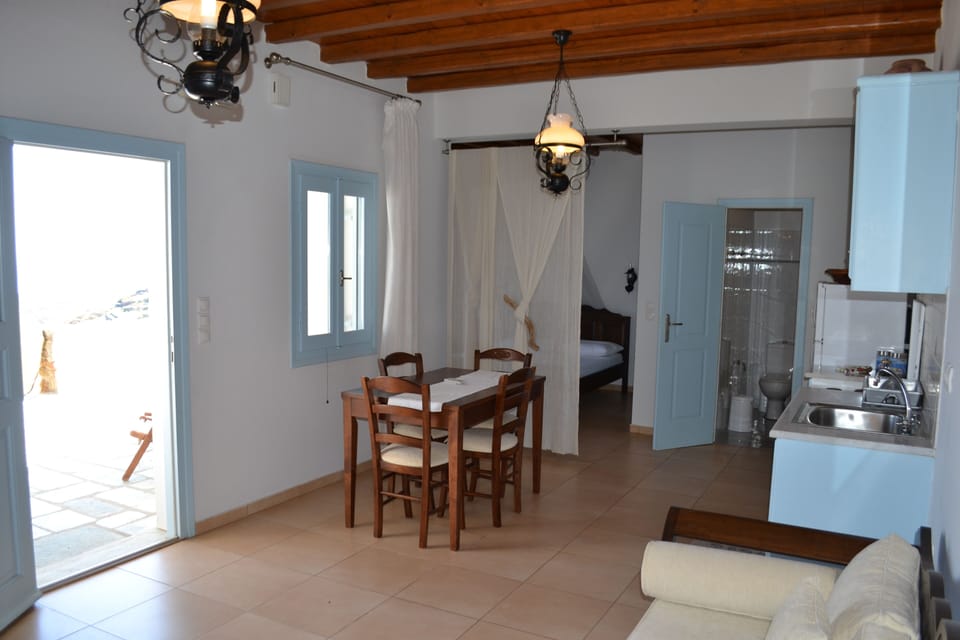 House, 1 Bedroom, Smoking, Terrace | Living room