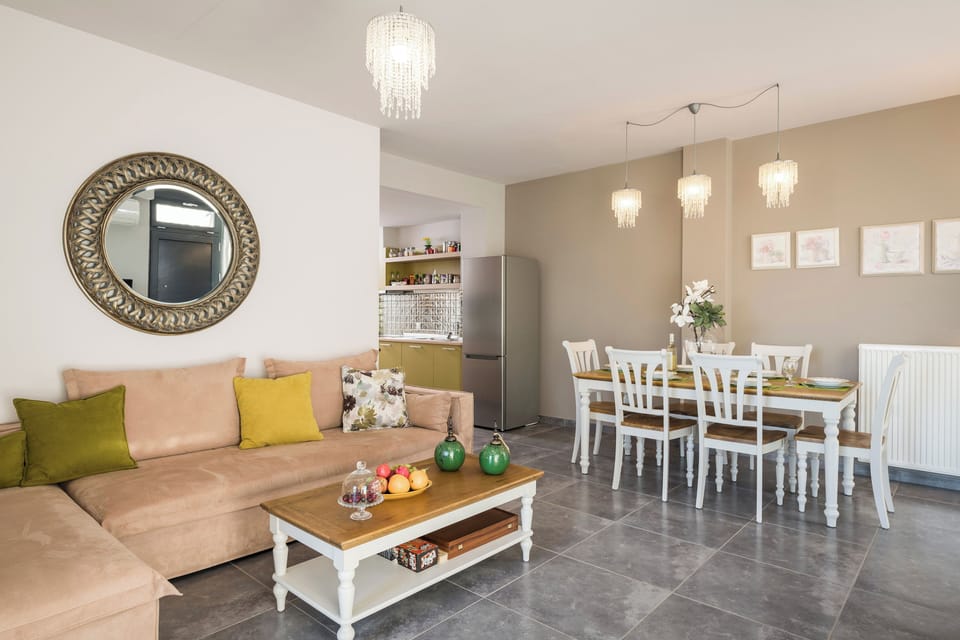 Villa, Multiple Bedrooms, Accessible, Smoking | Living room