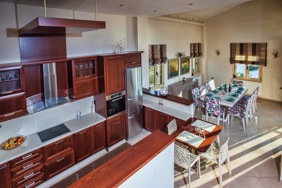 Villa, 5 Bedrooms, Smoking, Private Pool | Private kitchen | Dining table