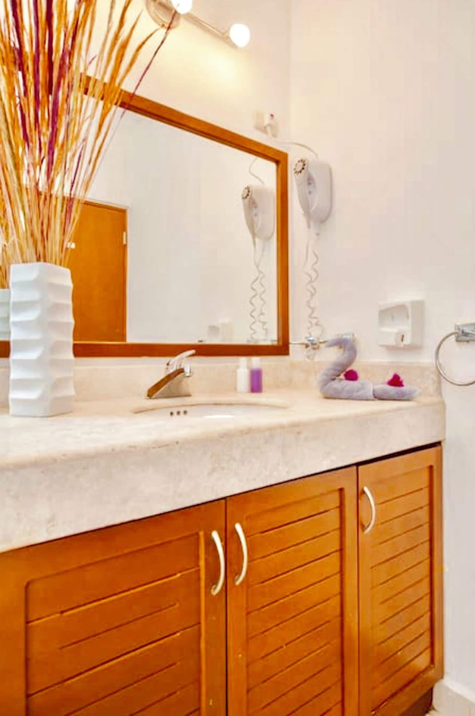 Room, 1 Bedroom, Patio, Garden View | Bathroom amenities