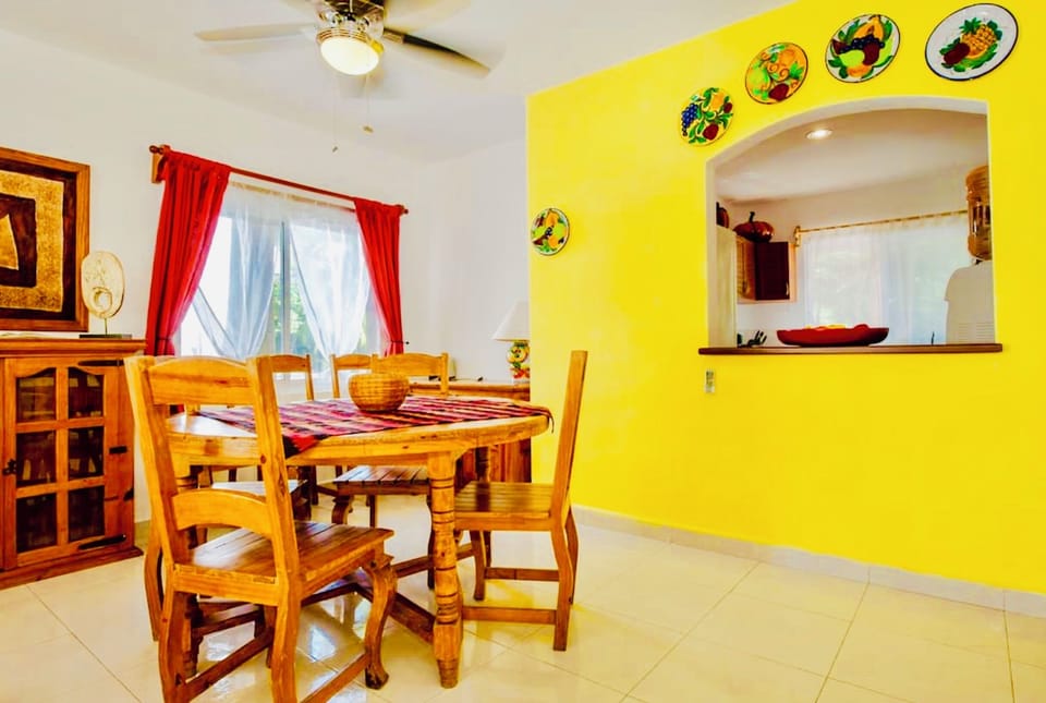 Room, 1 Bedroom, Balcony, Garden View | Interior