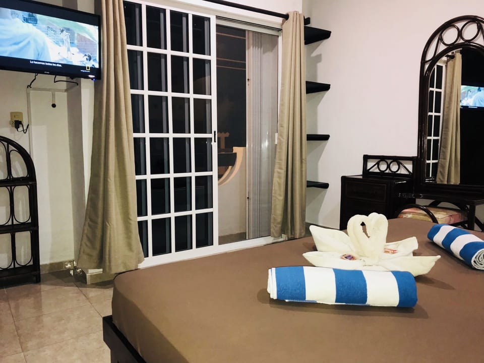House, 1 Bedroom, Balcony, City View | 1 bedroom