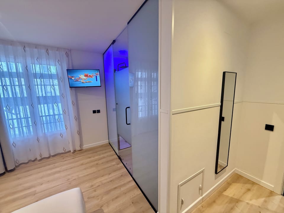 Superior Double Room, 1 Double Bed, Balcony, City View | Desk, soundproofing, free WiFi, bed sheets