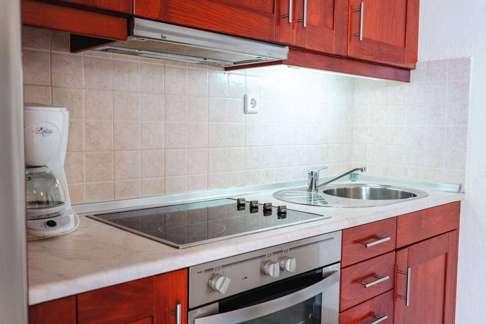 Apartment, 1 Bedroom, Smoking, Balcony | Interior