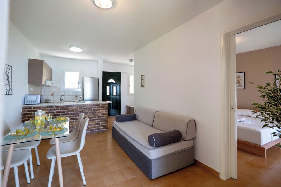 House, 1 Bedroom, Smoking, Terrace | Living room