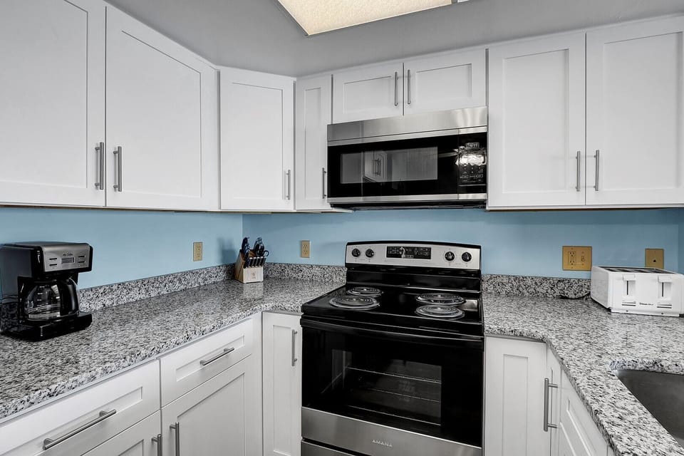 Kitchen (2)