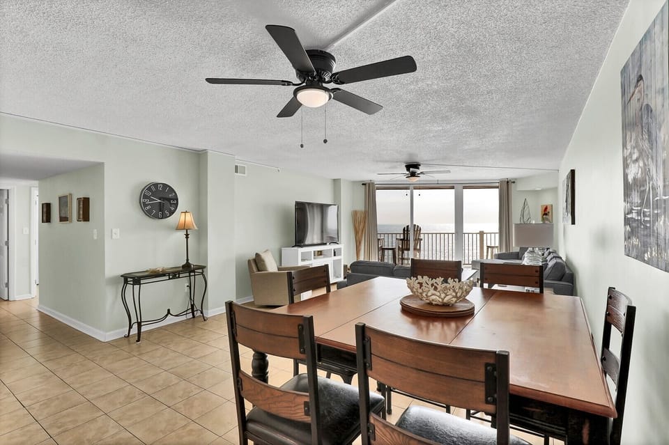 Dining/Living Room
